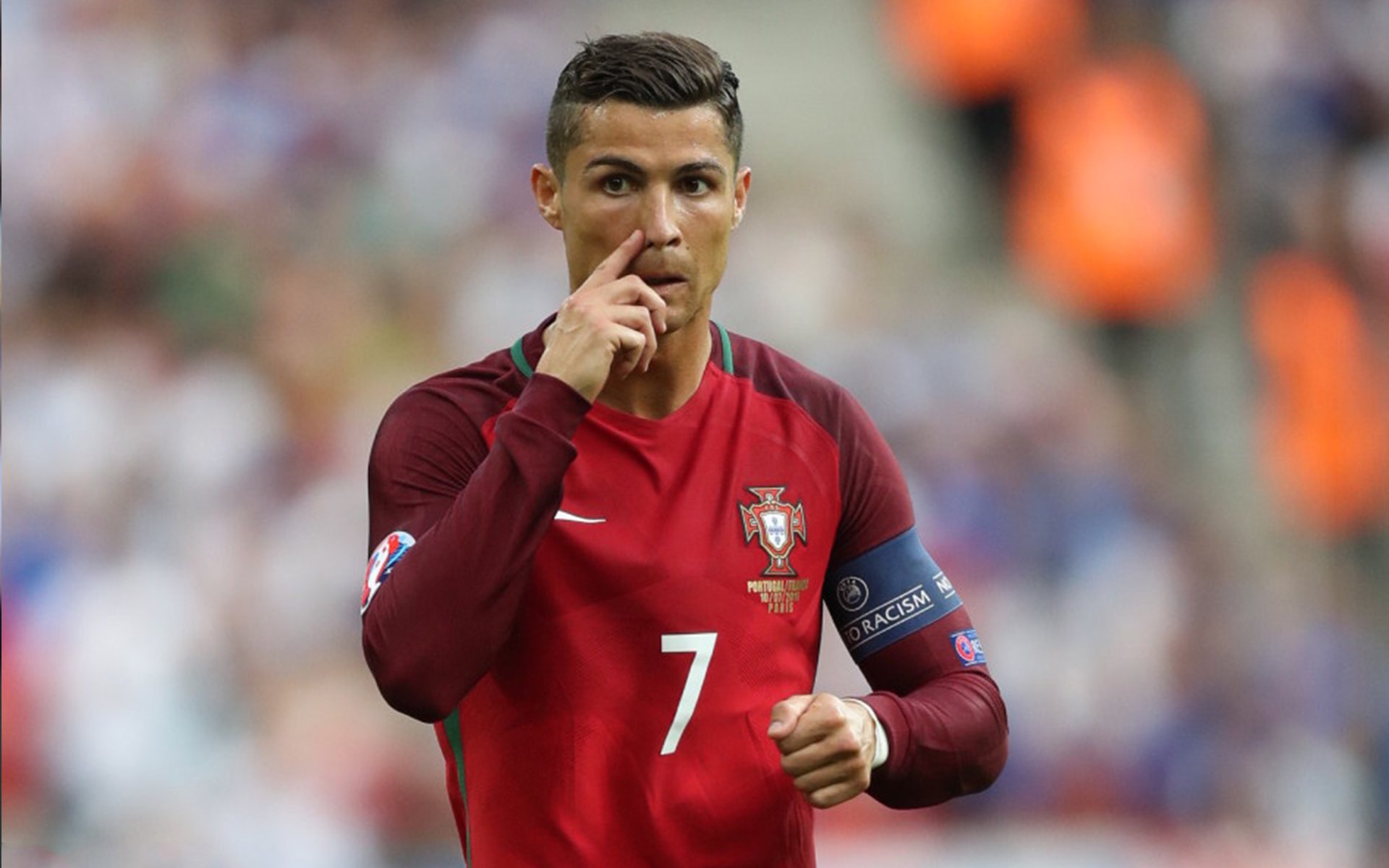 力挺队员，雄鹿队主帅里弗斯公开批评步行者球迷嘘迈尔斯·特纳，展现真性情与责任担当