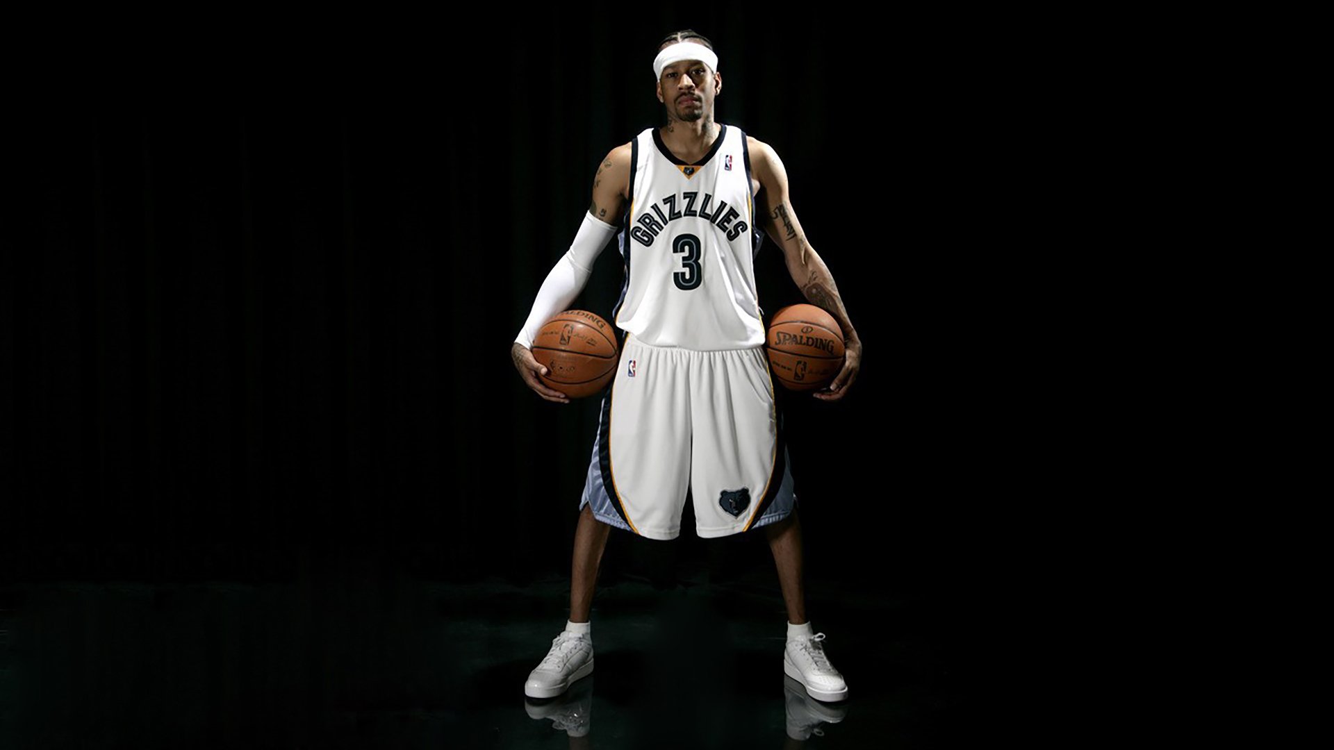 建设面向家庭运动教育的内容指导新闻平台，建立与实施家庭体育锻炼制度